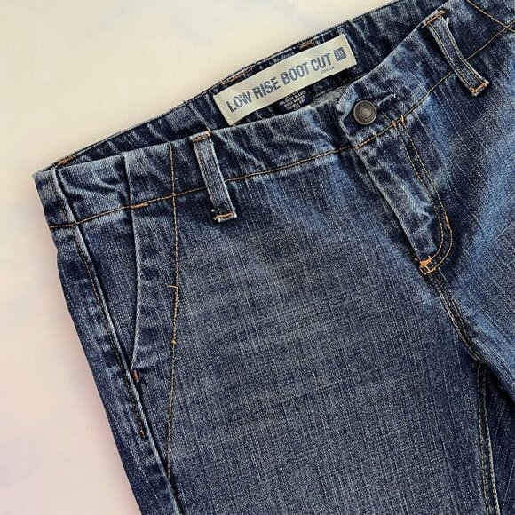 Gap Vintage Low-Rise Boot Cut Denim Blue Jeans - Picture 3 of 8